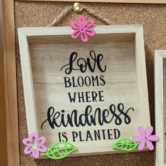 Spring Mini Wood Sign Love Flower Floral Rustic Farmhouse Natural Wall Decor - Picture 1 of 1